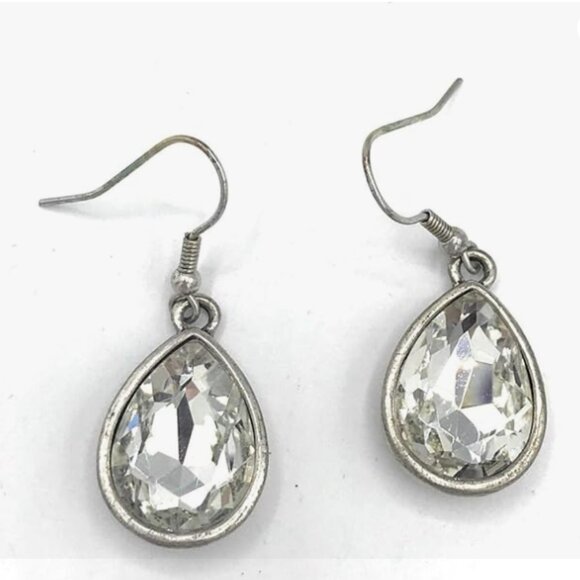Premier Designs Liz Earrings Large CZ Dangle - Picture 1 of 9